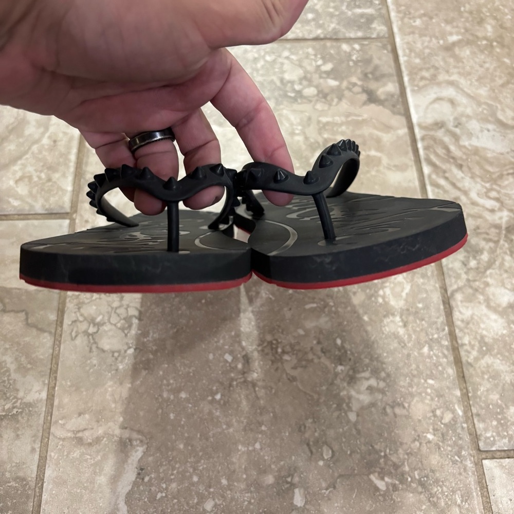 Christian Louboutin Loubi Flip Woman Flip-flops - RubberBlack Sz IT40 (Sz 10 US) - Picture 4 of 10
